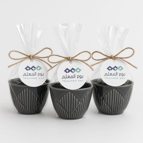 فنجان مع شوكولاته | يوم المعلم