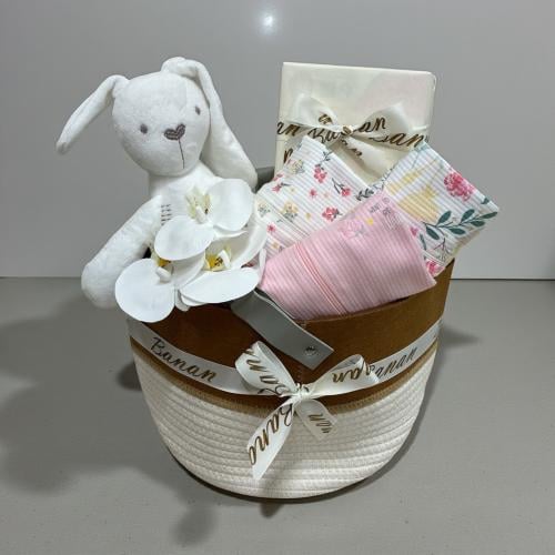 هدية مولودة