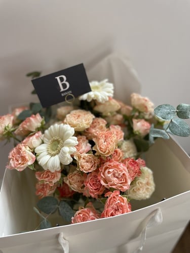 فازة ورد طبيعي