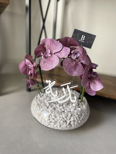 فازة ورد صناعي