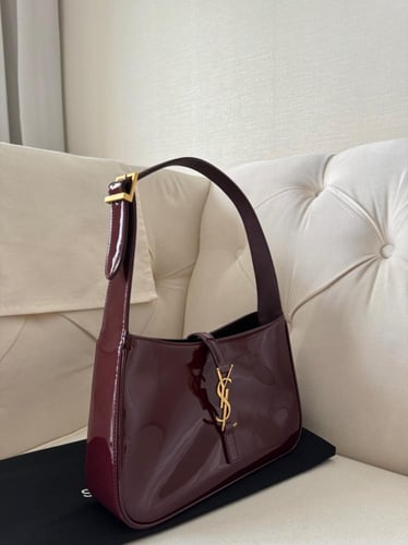 سان لوران مقاس 23cm