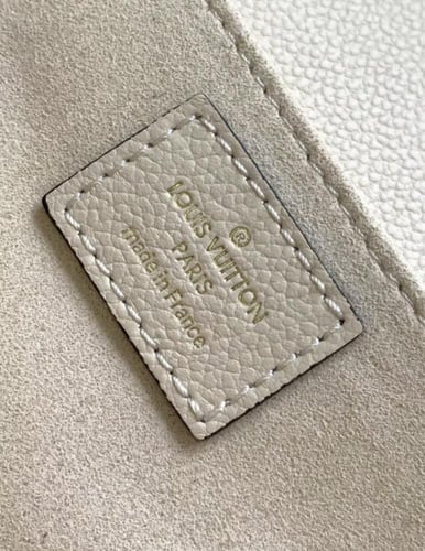 لويس فيتون Pochette Métis East West مقاس 21.5cm