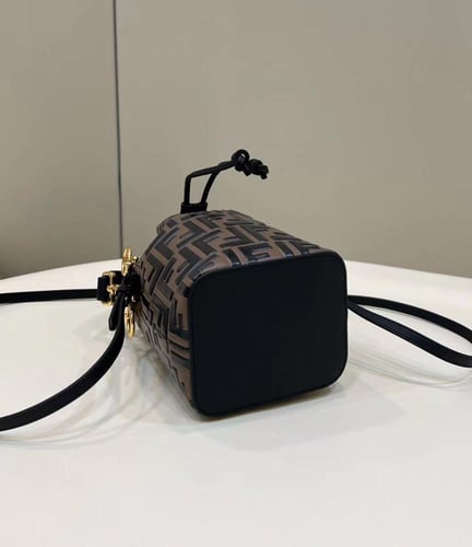 فندي مقاس 18cm