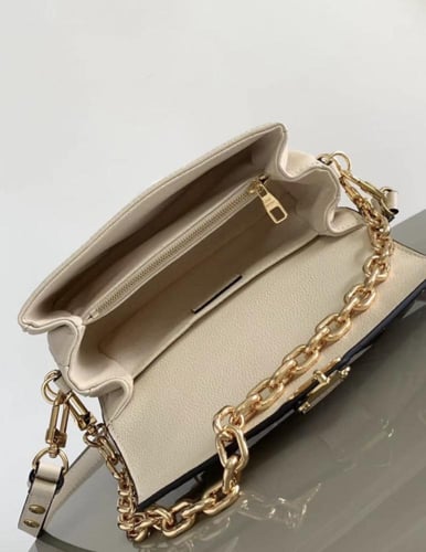 لويس فيتون Pochette Métis East West مقاس 21.5cm