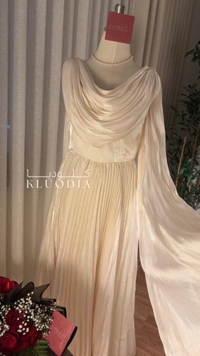 فستان مناسبات سكري بكسرات