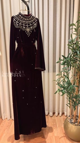 جلابيه مخمليه راقيه لون عودي