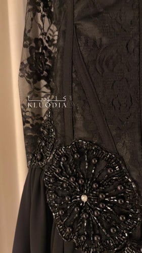 فستان دانتيل فخم