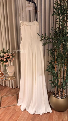 فستان دانتيل ابيض انيق