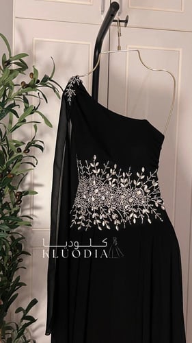 فستان اسود جورجيت شيفون مطرز