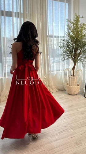 فستان كريب احمر