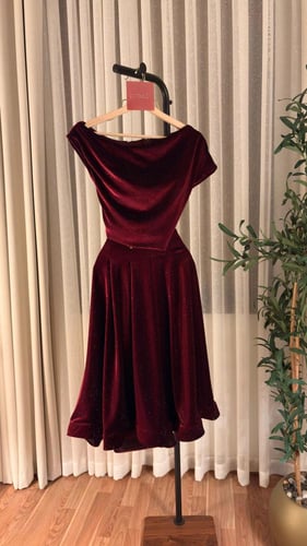 طقم مخمل شتوي لامع قطعتين