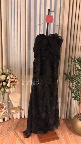 فستان دانتيل اسود فخم ب اكمام
