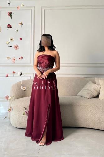 فستان عودي مطرز