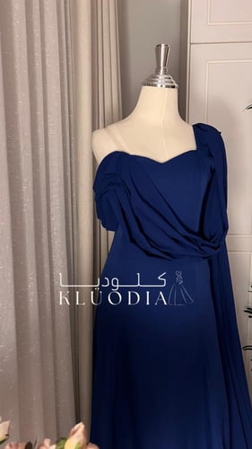 فستان مناسبات ازرق بشال طويل