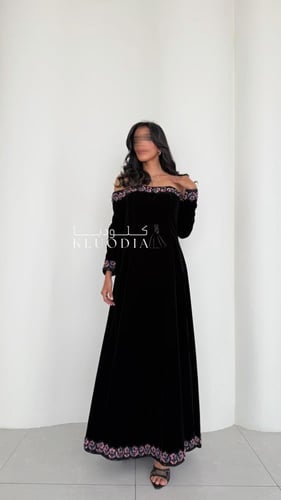 فستان مخمل طويل ساتر