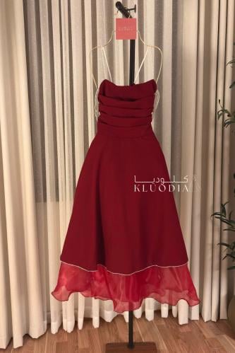 فستان احمر ميد