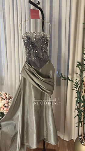 فستان سهره بكرستال وذيل جانبي