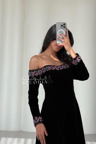 فستان مخمل طويل ساتر