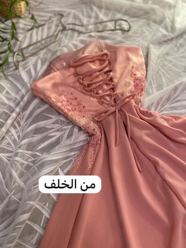 فستان شيفون مطرز وردي