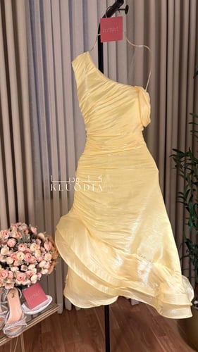 فستان حفلات لون ليموني