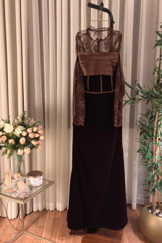 فستان مخمل ودانتيل لون بني انيق