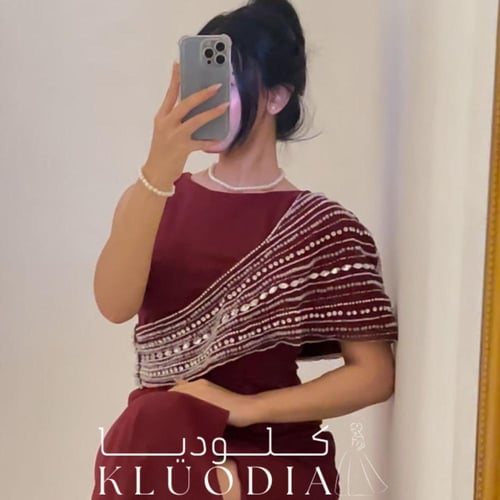 فستان فخم عودي