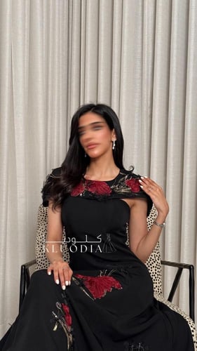 فستان اسود ميد بتدخيلة ورد