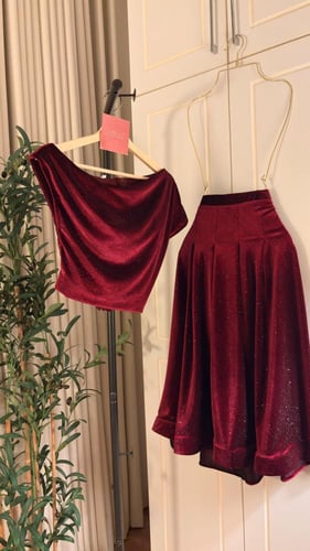 طقم مخمل شتوي لامع قطعتين