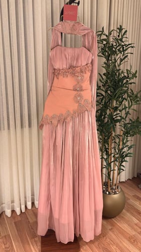 فستان مناسبات مورد ب شال منفصل