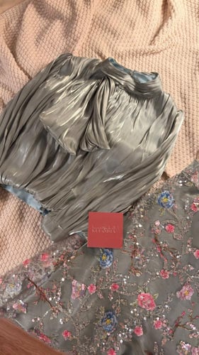 طقم عيد مورد بقطعتين منفصله