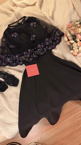 فستان اسود انيق+قطعه خارجيه مورده