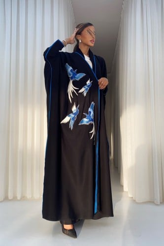 عباية قصة نصف بشت كريب كوري مزين بتطريز الطيور وأط...