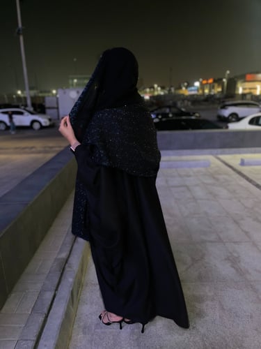 عباية شامواه اسود مع شال شانيل -طرحة