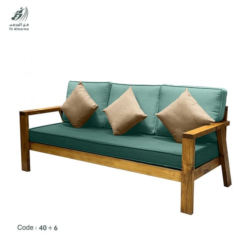 كنب ثلاثة نفر