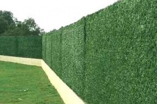 رول عشبي صناعي متمدد