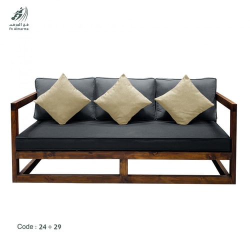 كنب ثلاثة نفر