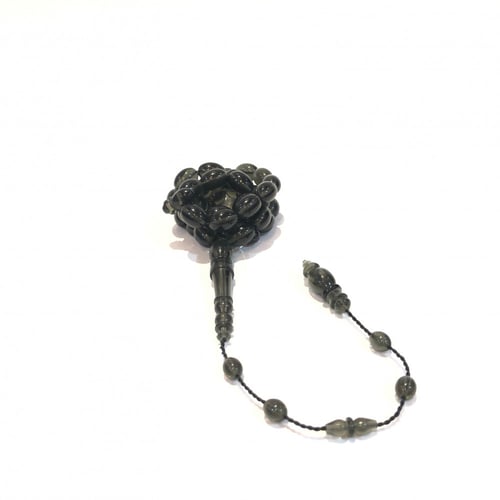 كاست مع تمليكة عدد الخرز 39 مقاس الخرز 13 / 9.5 مل