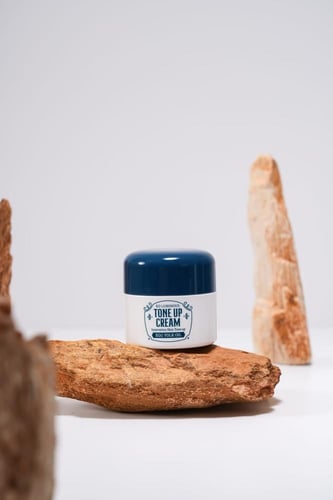 كريم تفتيح ( إي أو ) بزيت صفار البيض , 52 جرام