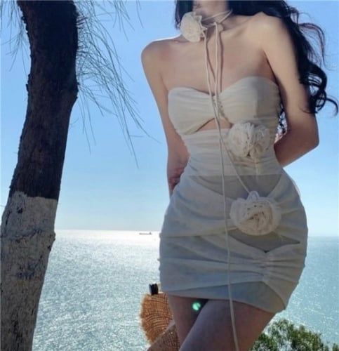 فستان قصير من الياف البولستر بزخرفة الزهور ثلاثية...