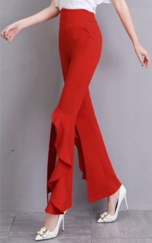 بنطلون خصر عالي شق اسفل الساق ذو قصة ارجل واسعه