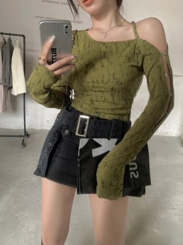 تي شيرت اكمام طويلة مكشوف الكتف قصيرة السرة بمشابك...