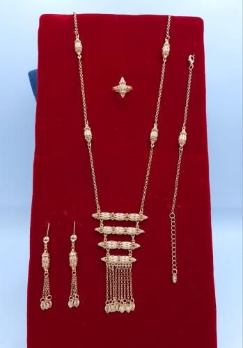 طقم مجوهرات بديل الذهب فاخر