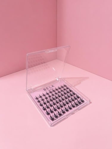 رموش بصمغ ذاتي anime