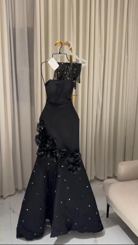 فستان هيفاء