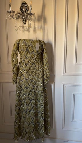 فستان أميره عشبي