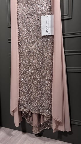 فستان الما مطرز