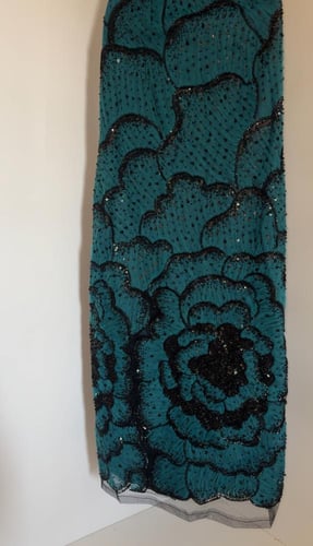 فستان اسماء