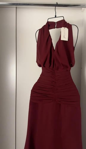 فستان خلود برغندي