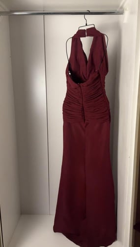 فستان خلود برغندي