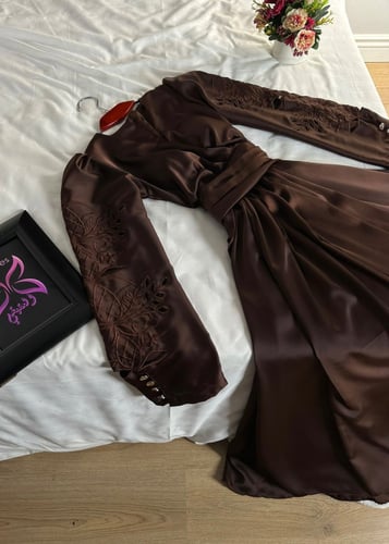 فستان لورينا